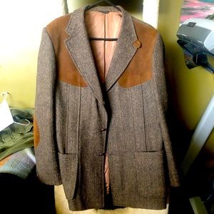 Eddie Bauer shooting coat. Euc large Harris tweed